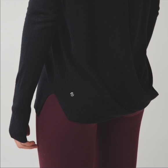 LULULEMON Bring it Backbend open back sweater S xs black slim fitted relaxed - Picture 4 of 9